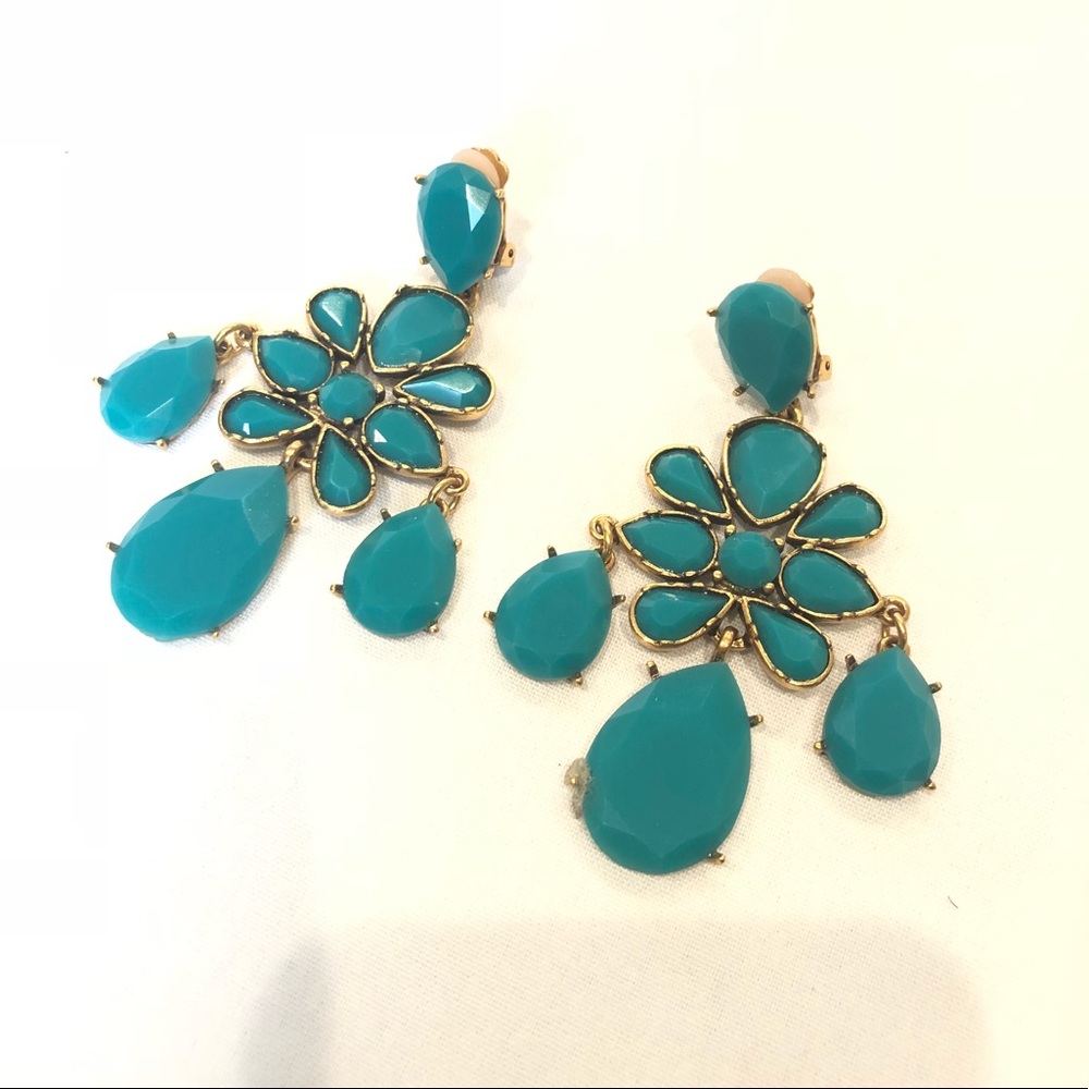 Oscar de la Renta Gold Torquoise Resin Earrings - Picture 3 of 8